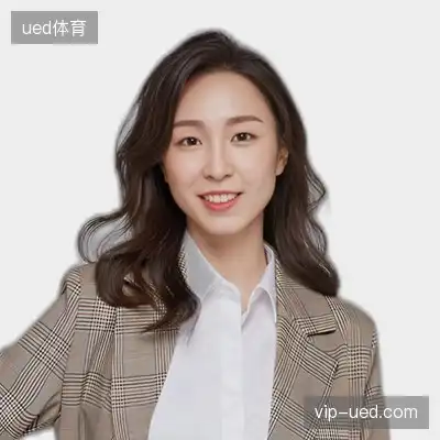 梁英